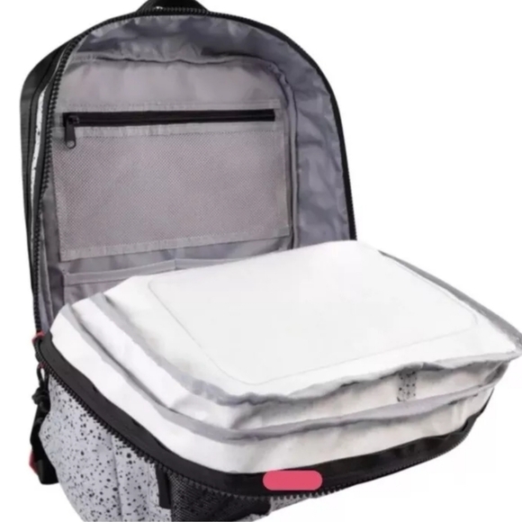 AIR JORDAN BACKPACK - Picture 2 of 7